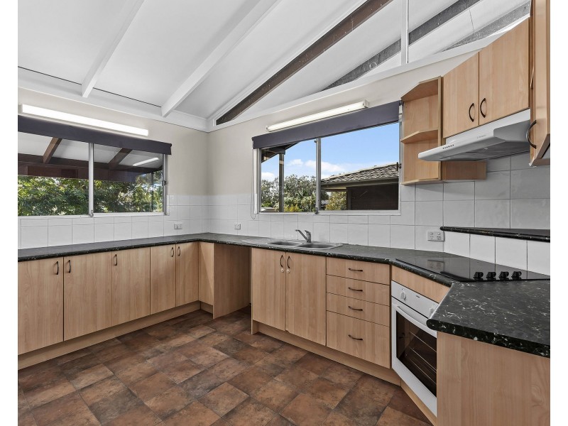 6 Castlecor Street, Ferny Grove QLD 4055