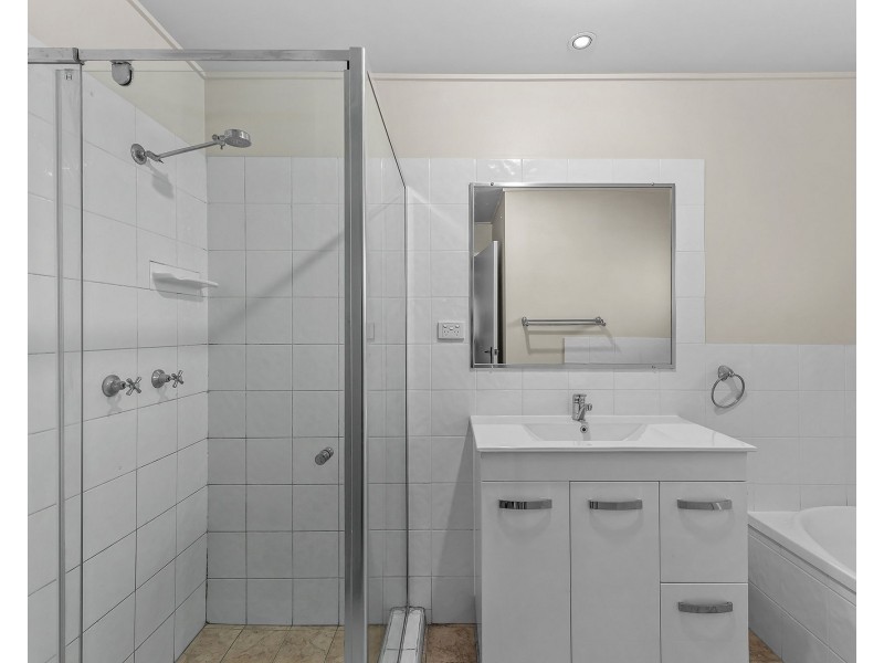 6 Castlecor Street, Ferny Grove QLD 4055