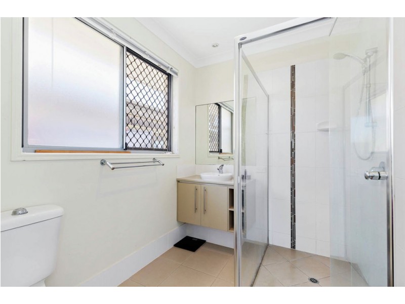 2 Torello Crescent, Victoria Point QLD 4165