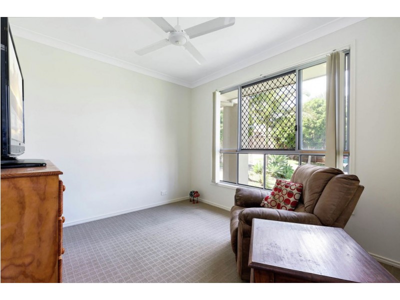 2 Torello Crescent, Victoria Point QLD 4165