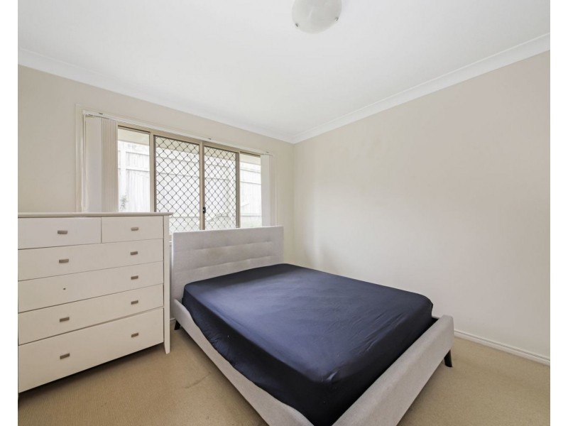 4 Daphne Place, Wakerley QLD 4154