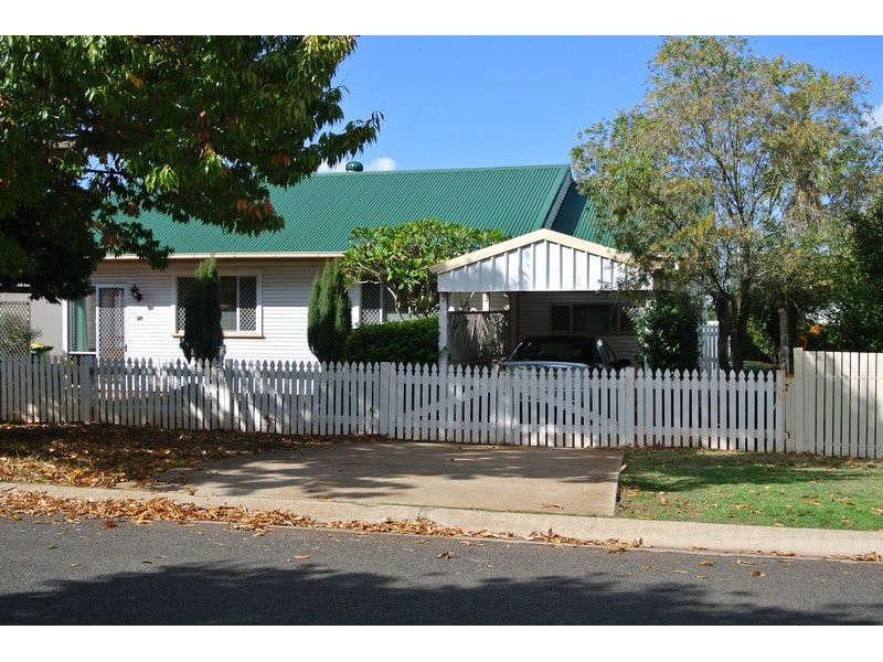 28 McDowall Street, Newtown QLD 4350