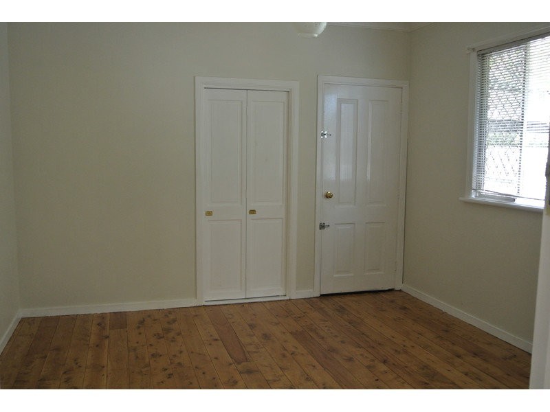 28 McDowall Street, Newtown QLD 4350