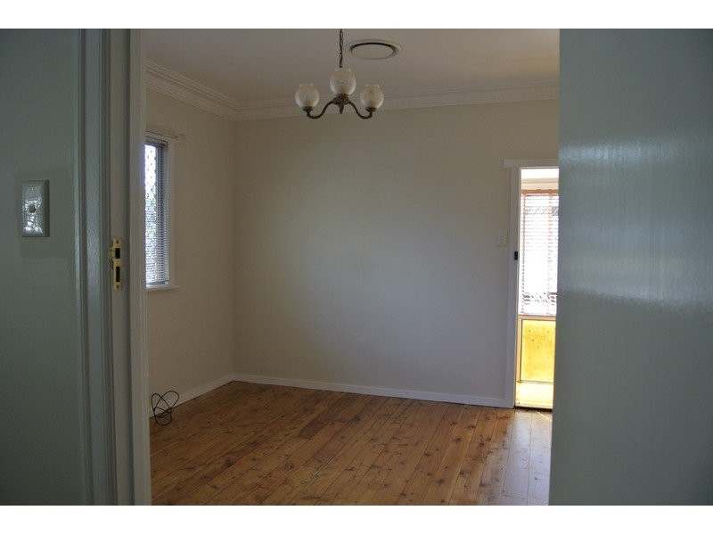 28 McDowall Street, Newtown QLD 4350