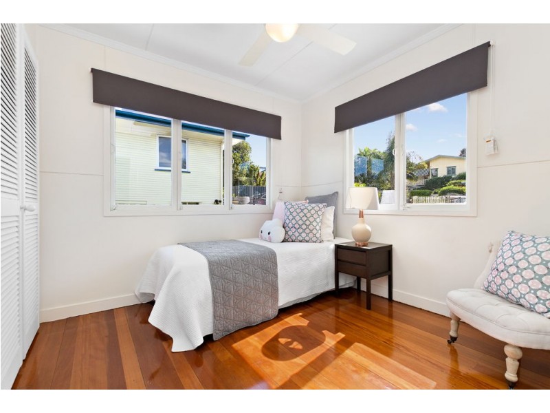 755 Rode Road, Chermside West QLD 4032