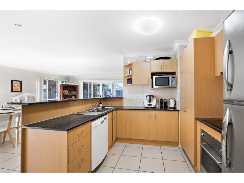 39 Olsen Crescent, Wakerley QLD 4154