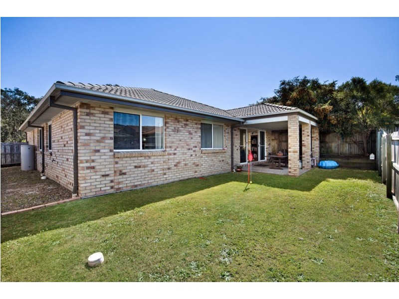 39 Olsen Crescent, Wakerley QLD 4154