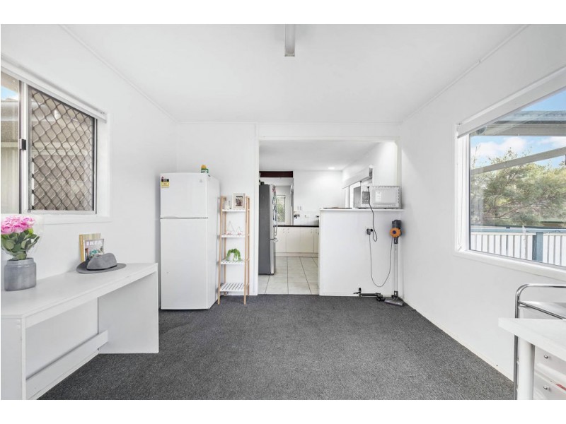 3 Dooloo Crescent, Ferny Hills QLD 4055