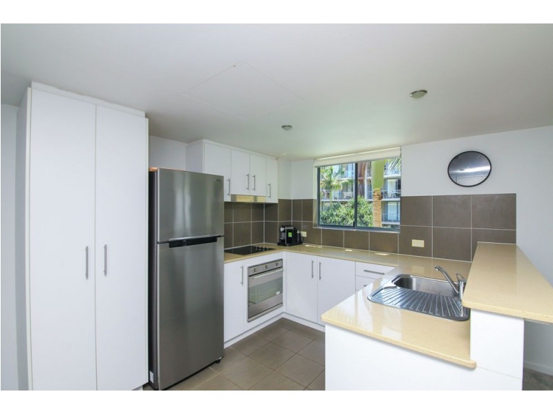 1084/1 Ocean Street, Burleigh Heads QLD 4220