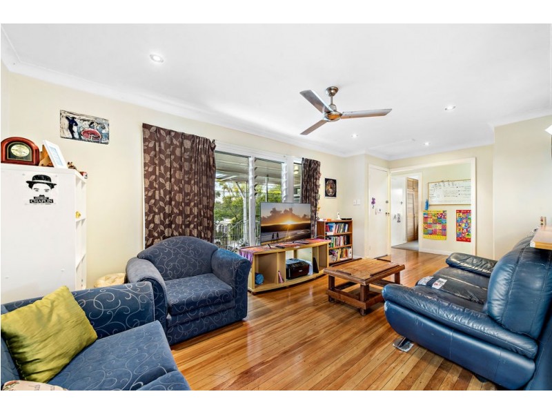 11 Knutsford Street, Chermside West QLD 4032