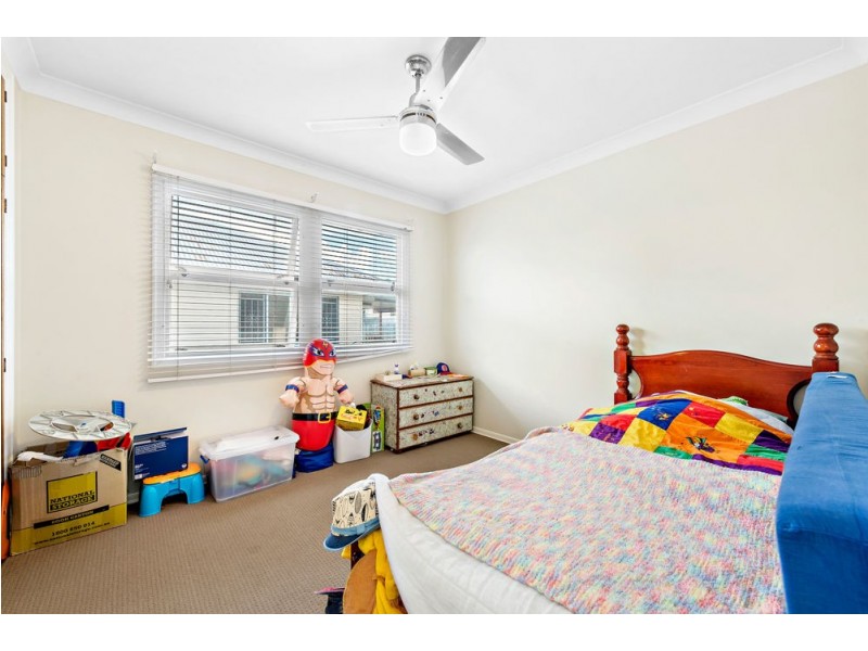 11 Knutsford Street, Chermside West QLD 4032