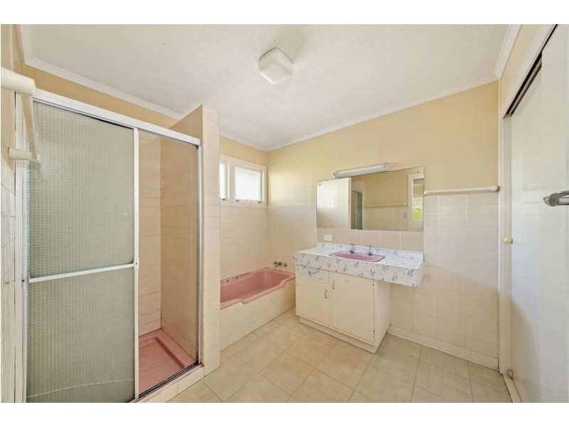 38 Tasman Street, Stafford Heights QLD 4053