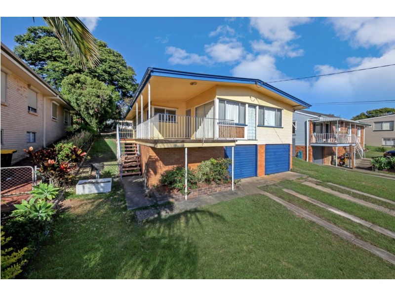 38 Tasman Street, Stafford Heights QLD 4053