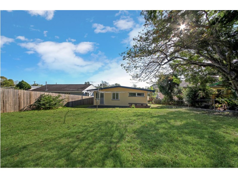 38 Tasman Street, Stafford Heights QLD 4053