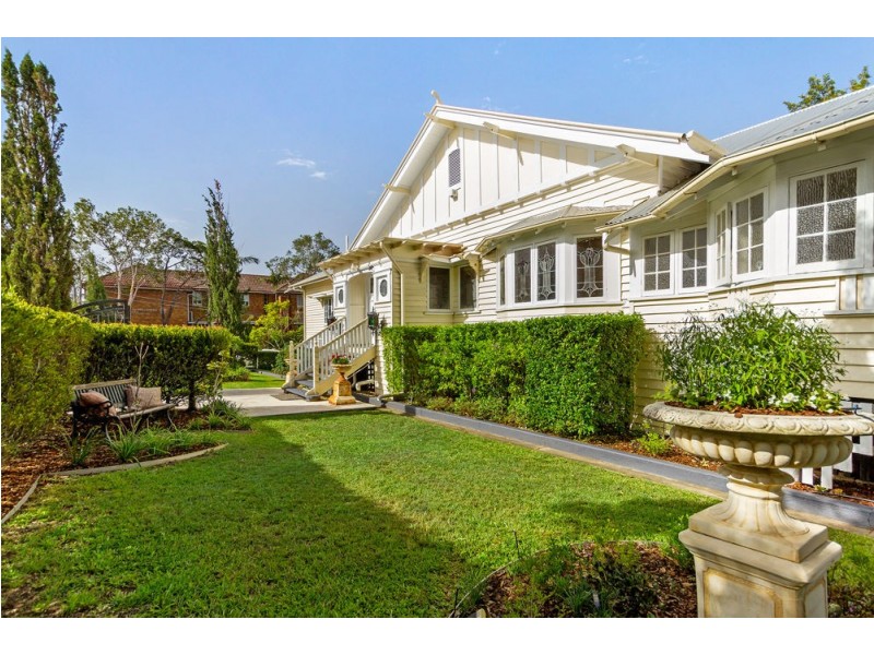66 Elimatta Drive, Ashgrove QLD 4060