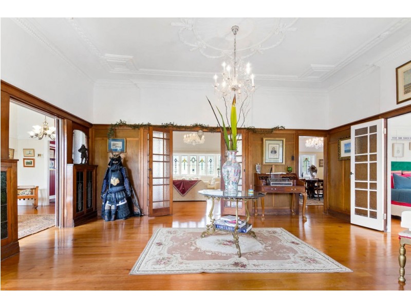 66 Elimatta Drive, Ashgrove QLD 4060