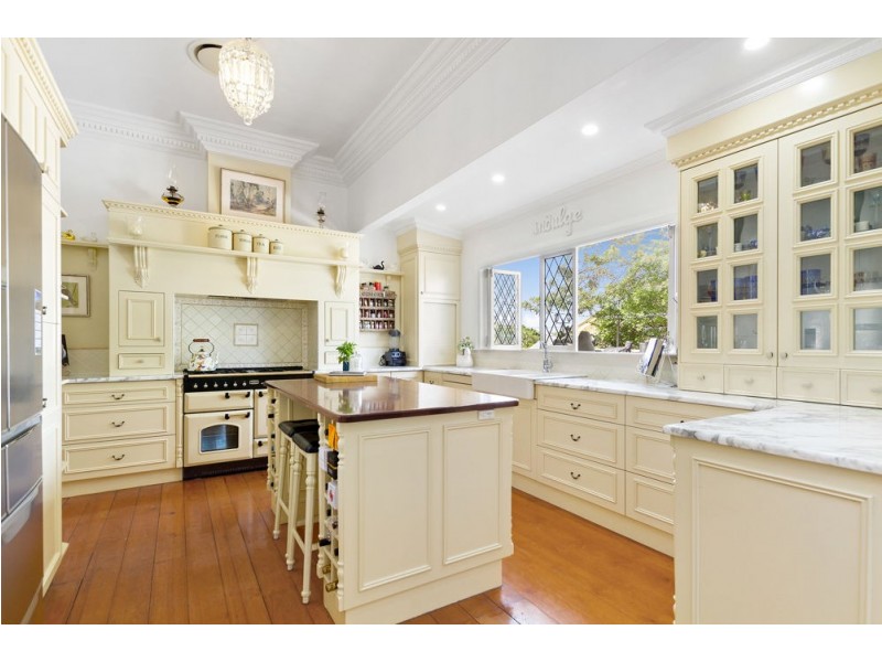 66 Elimatta Drive, Ashgrove QLD 4060