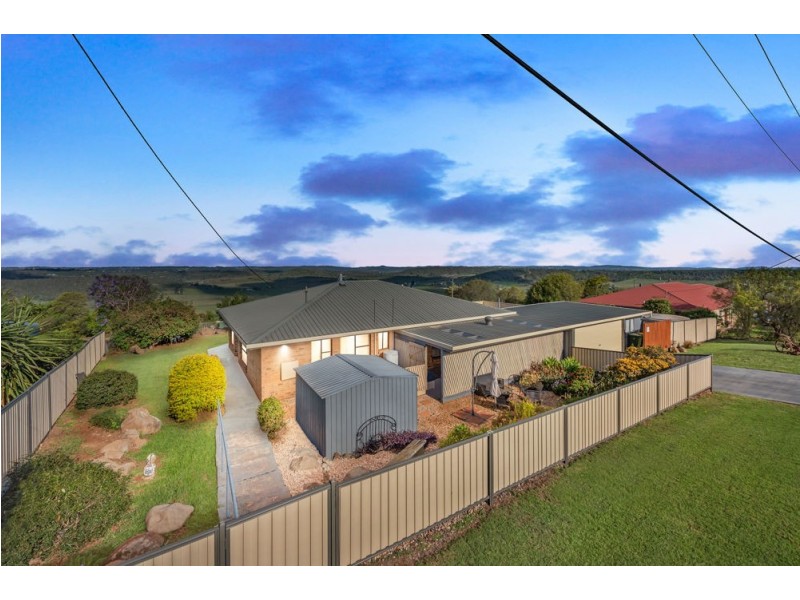 5 Glen Court, Glencoe QLD 4352
