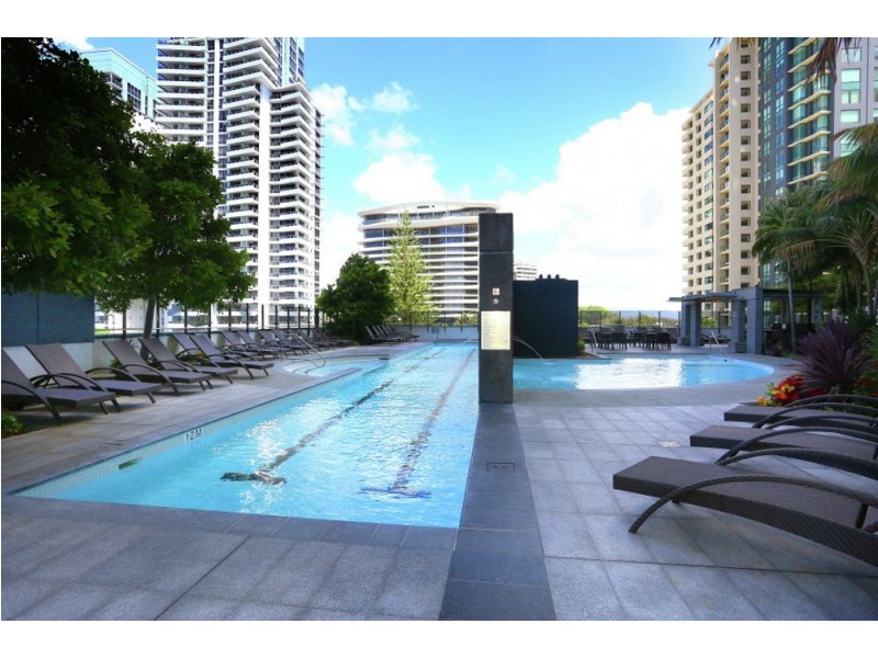 22001/21 Elizabeth Avenue, Broadbeach QLD 4218