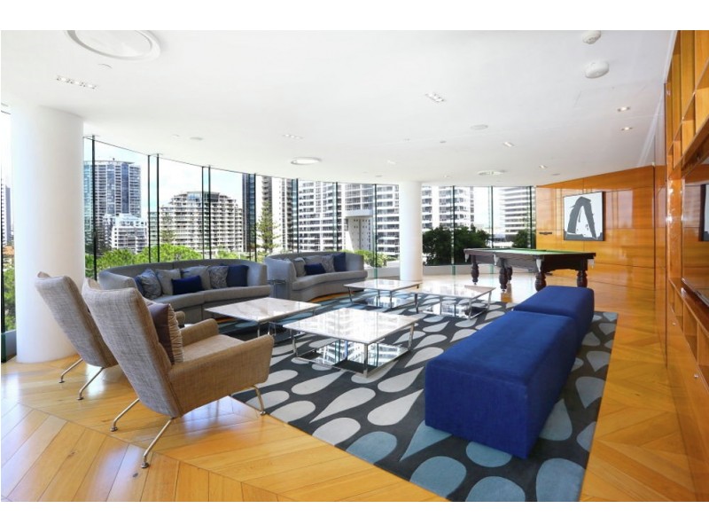 22001/21 Elizabeth Avenue, Broadbeach QLD 4218