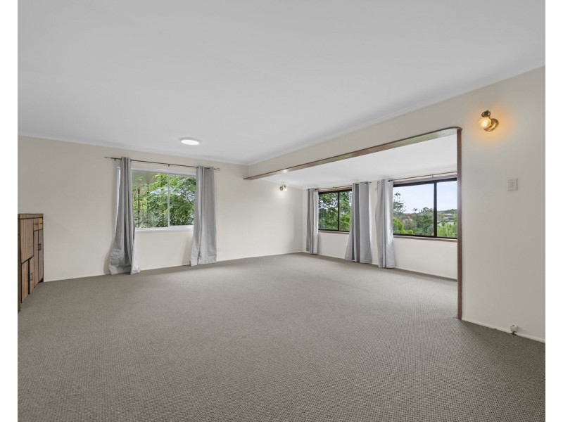 14 Grandis Court, Everton Hills QLD 4053