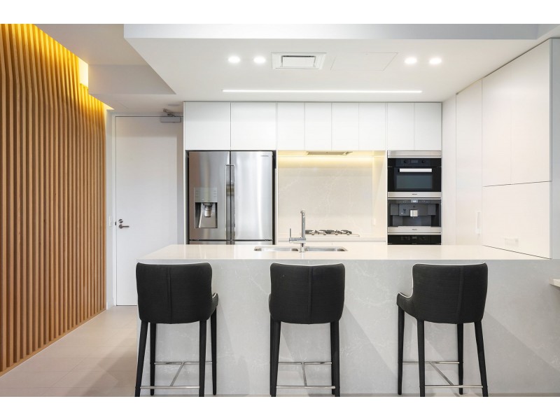 9302/50 Parkside Circuit, Hamilton QLD 4007