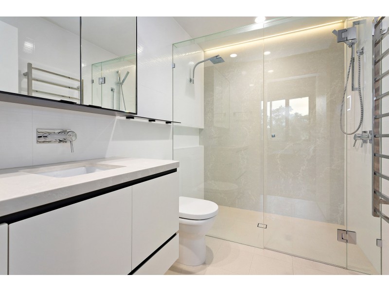 9302/50 Parkside Circuit, Hamilton QLD 4007