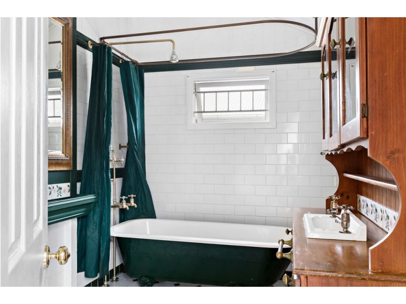 613 Lutwyche Road, Lutwyche QLD 4030