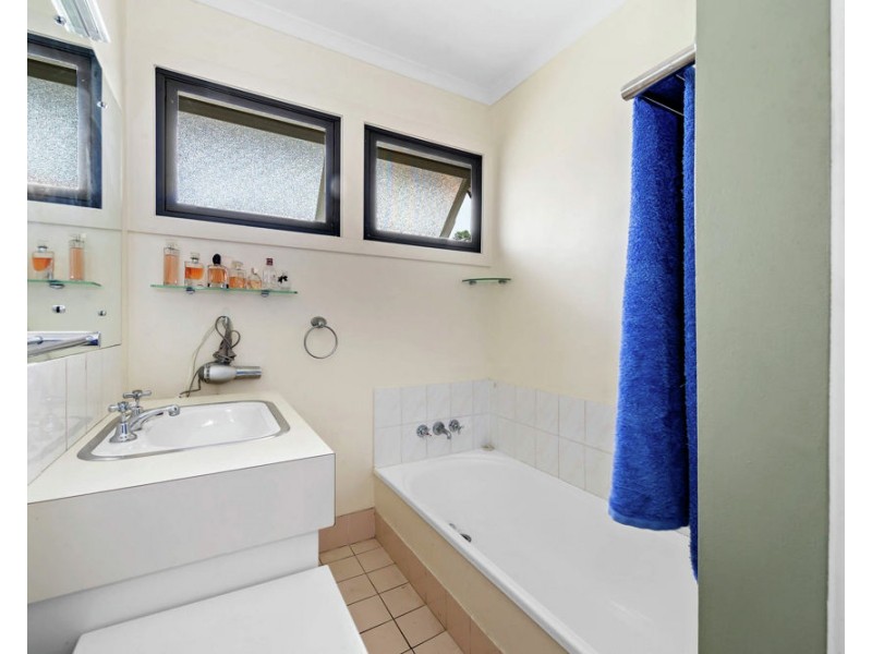 7 Tara Street, Stafford Heights QLD 4053