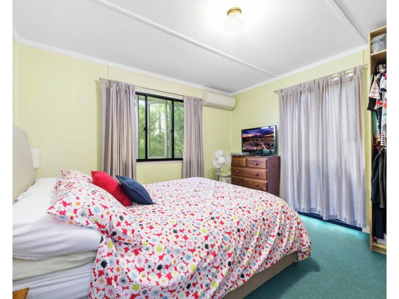 7 Tara Street, Stafford Heights QLD 4053