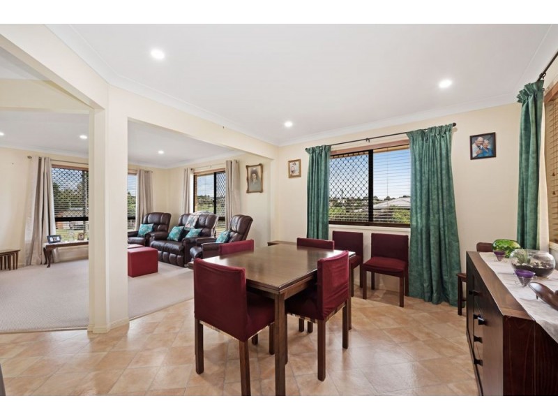 14 Kirklees Street, Newtown QLD 4350