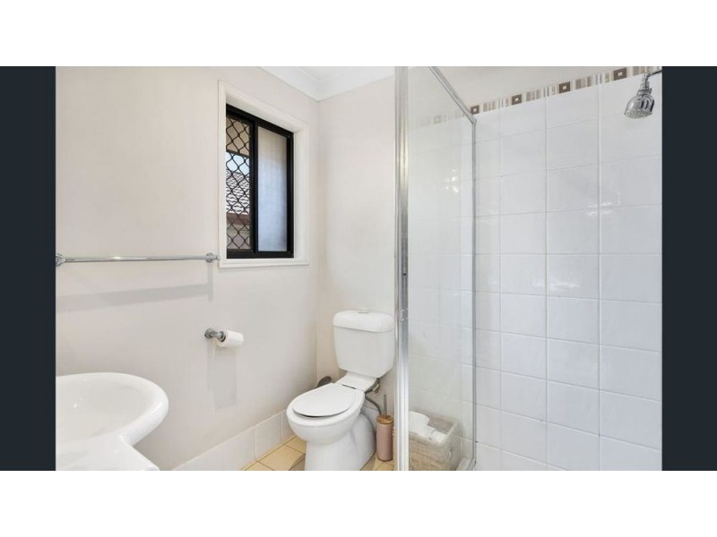 6 Bulloo Street, Glenvale QLD 4350