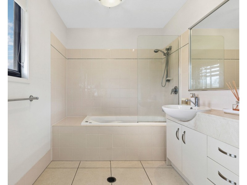 2/22 Catalina Drive, Mudjimba QLD 4564