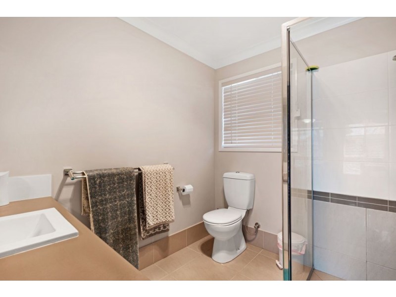 56 Entabeni Drive, Kearneys Spring QLD 4350