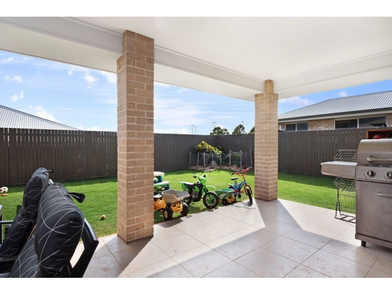 56 Entabeni Drive, Kearneys Spring QLD 4350