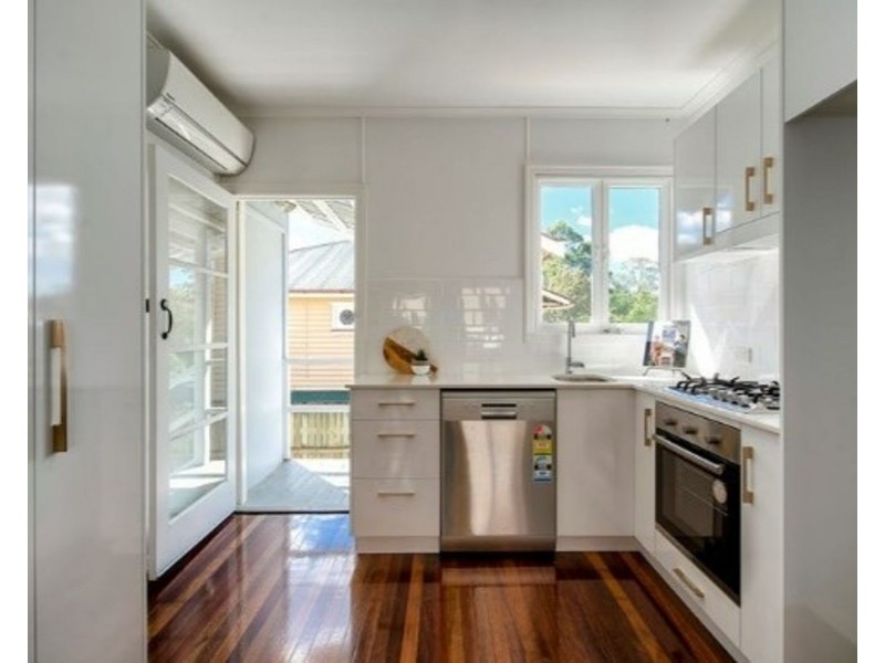 2/15 Jason Street, Red Hill QLD 4059