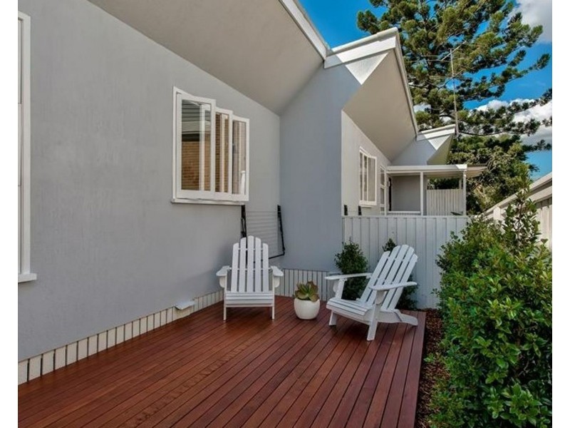 2/15 Jason Street, Red Hill QLD 4059
