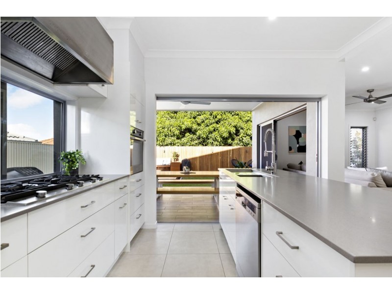 28 De Luchi Street, Carseldine QLD 4034