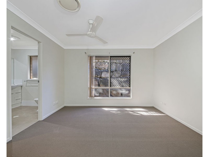 3 Hatia Grove, Ferny Grove QLD 4055