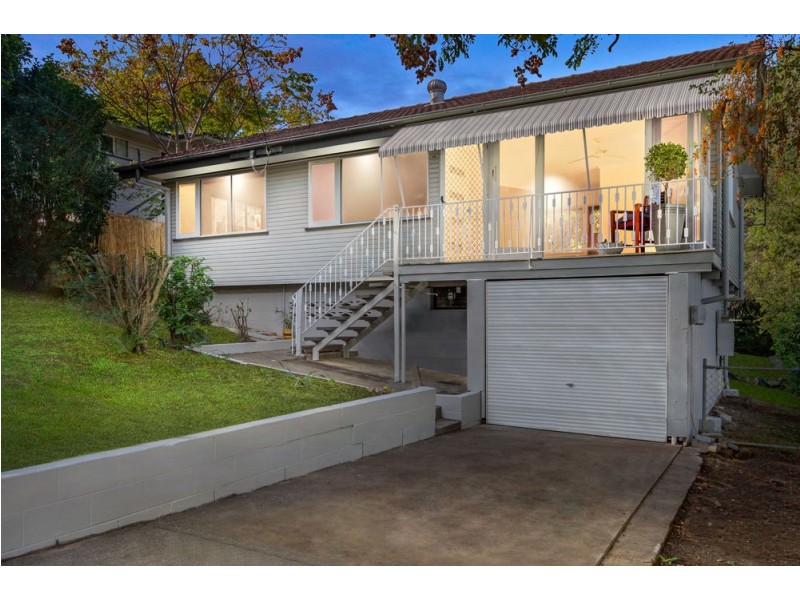 9 Maryland Street, Stafford Heights QLD 4053