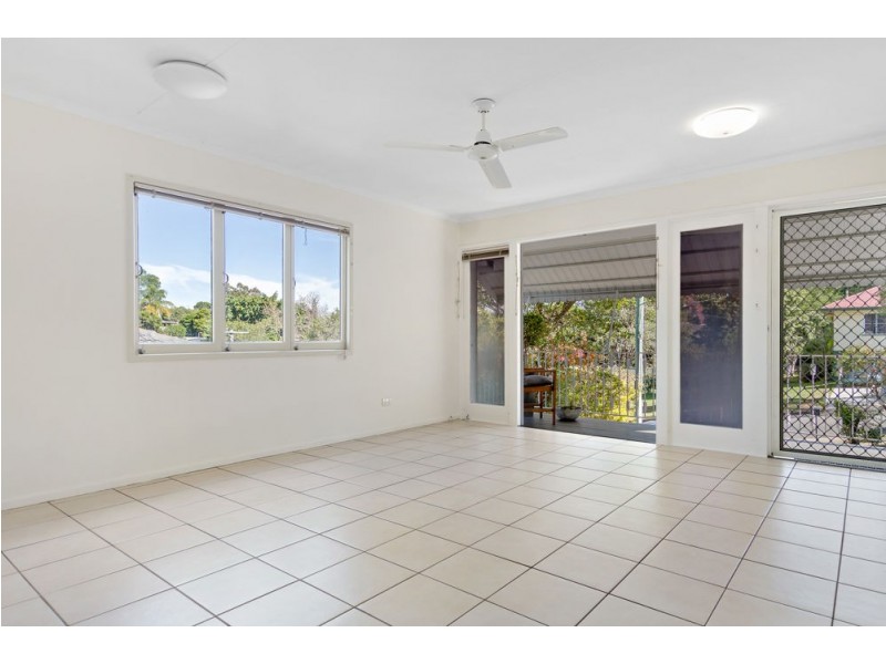 9 Maryland Street, Stafford Heights QLD 4053