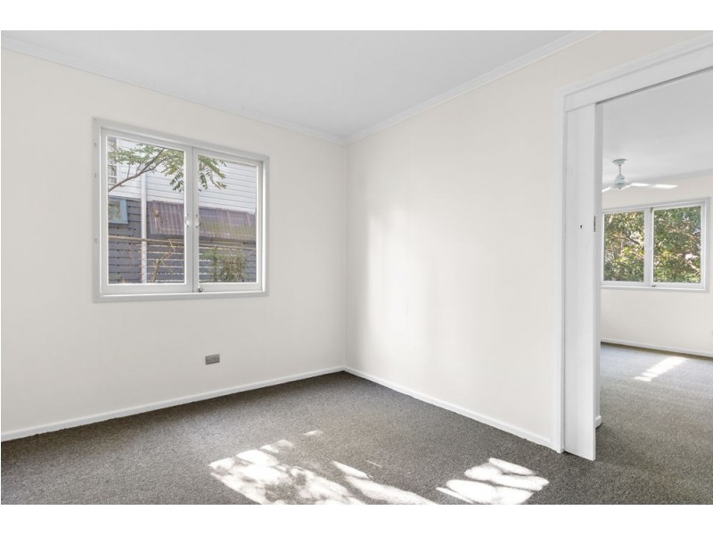 9 Maryland Street, Stafford Heights QLD 4053