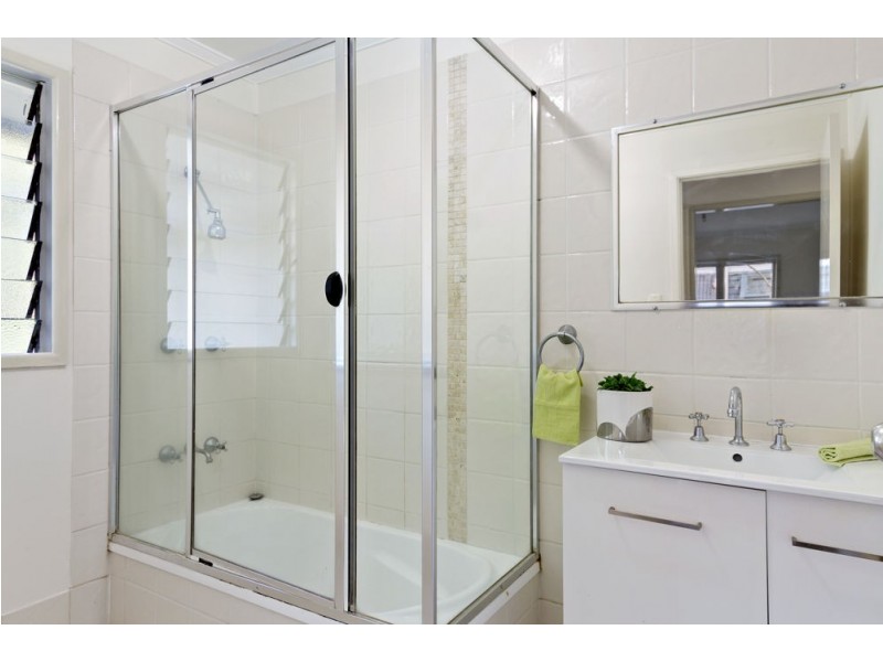 9 Maryland Street, Stafford Heights QLD 4053