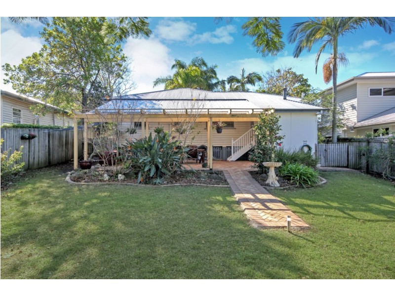 11 Rowton Street, Holland Park QLD 4121