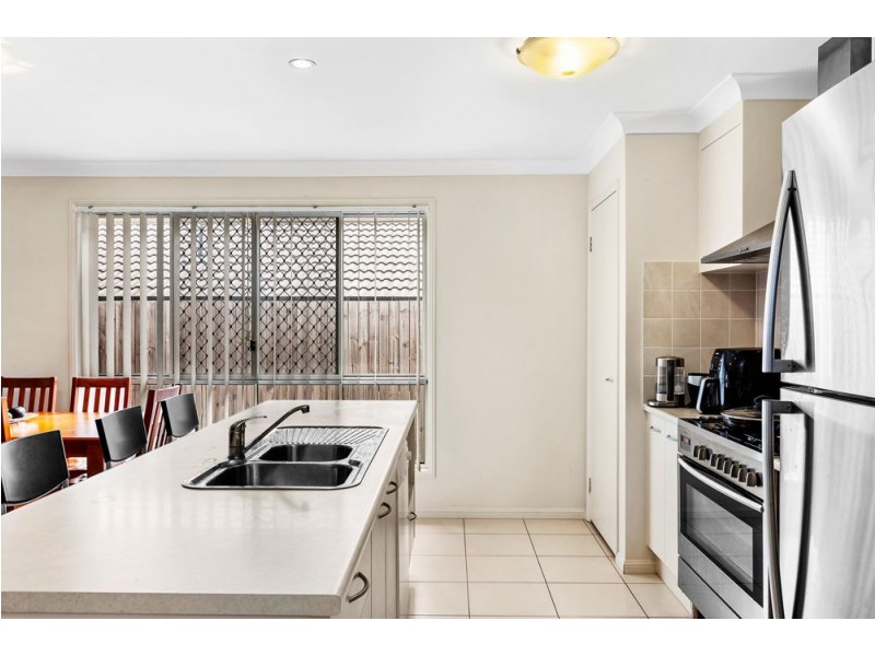 17 Penda Circuit, Victoria Point QLD 4165