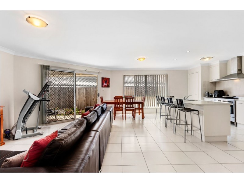 17 Penda Circuit, Victoria Point QLD 4165