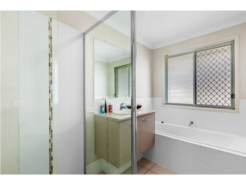 17 Penda Circuit, Victoria Point QLD 4165