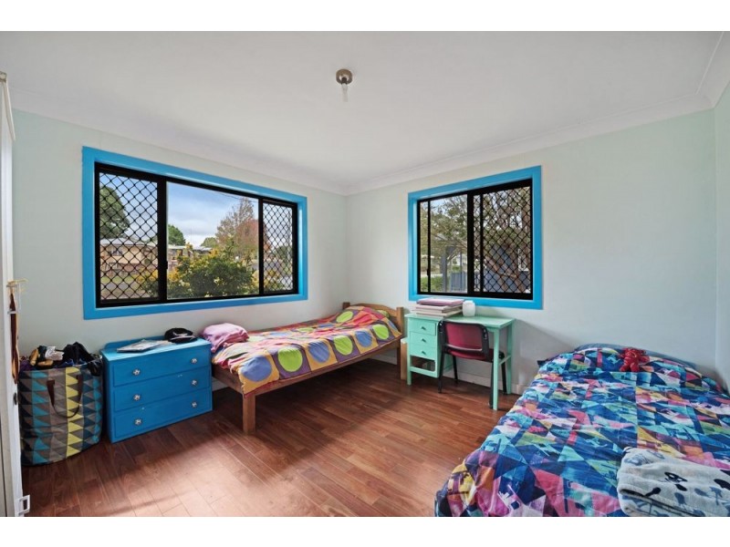 19 Teesdale Avenue, Newtown QLD 4350