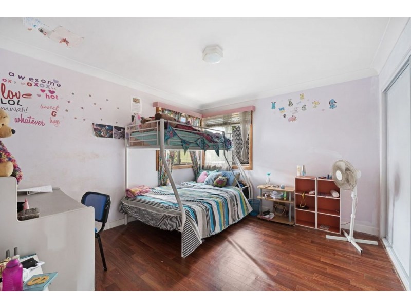 19 Teesdale Avenue, Newtown QLD 4350