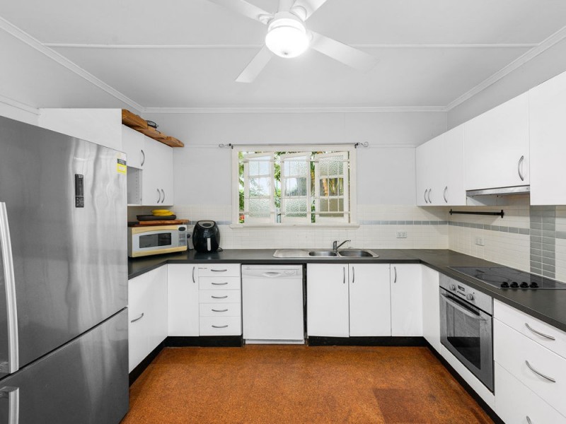 2099 Wynnum Road, Wynnum West QLD 4178